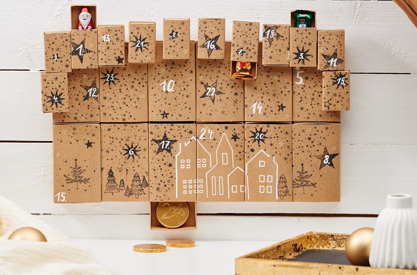 Advent calendar made from matchboxes VBS Hobby