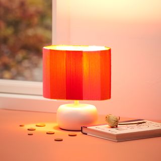 Lamp met wollen kap