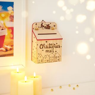 Weihnachts-Briefkasten brandmalen