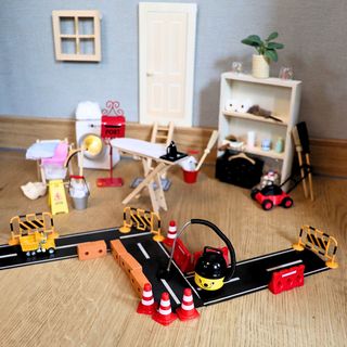 Sc&egrave;ne miniature : encore plus de farces des lutins et d'articles incontournables !