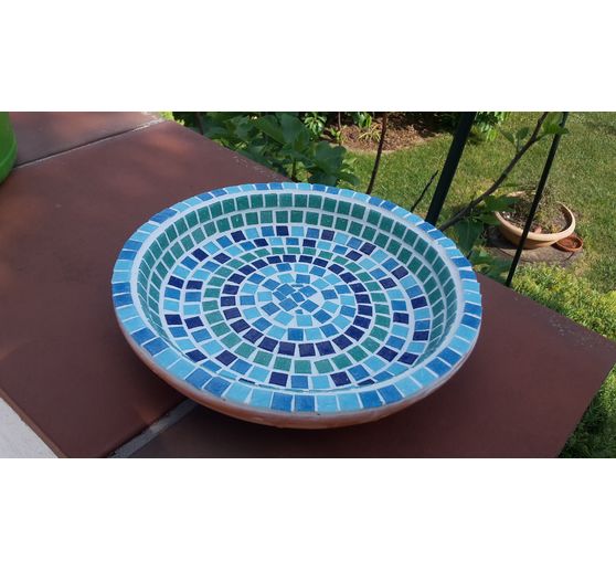 89_Annavntze_Vogeltränke mit Mosaik
