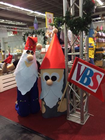 VBS Wichtel unterwegs auf der Kreativ Welt VBS Wichtel Kostüm
