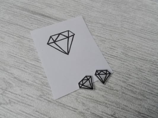 Make your own jewelry with shrink plastic