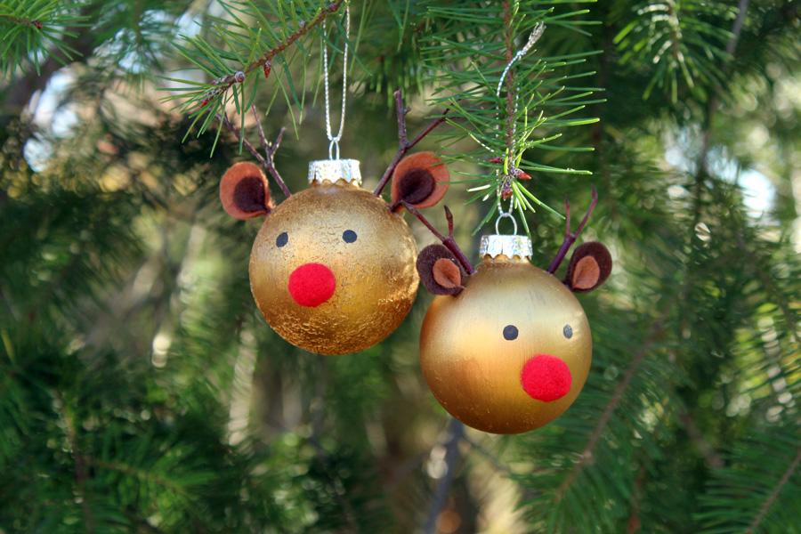 Rentier Weihnachtskugeln selber basteln. Weihnachtdbaumschmuck zum Selberbasteln als Rentier
