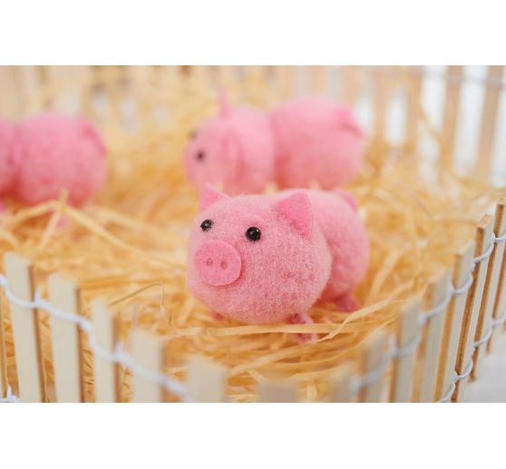 VBS Chenille pig