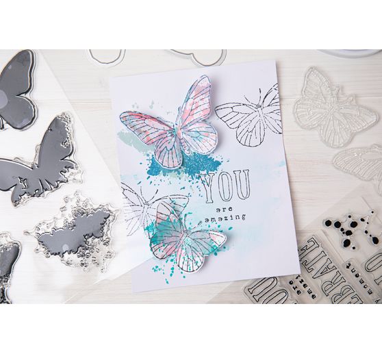 Sizzix Framelits Ponssjabloon en Clear Stamps "Painted Pencil Butterflies"