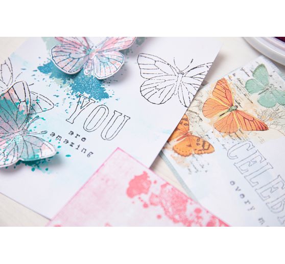 Sizzix Framelits Ponssjabloon en Clear Stamps "Painted Pencil Butterflies"
