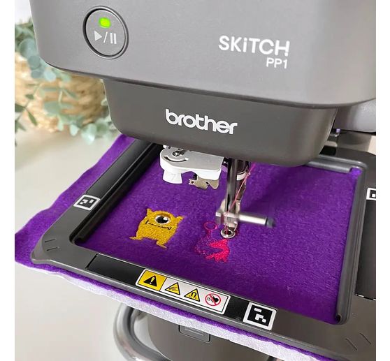 Brodeuse à bras libre brother PP1 « Skitch »