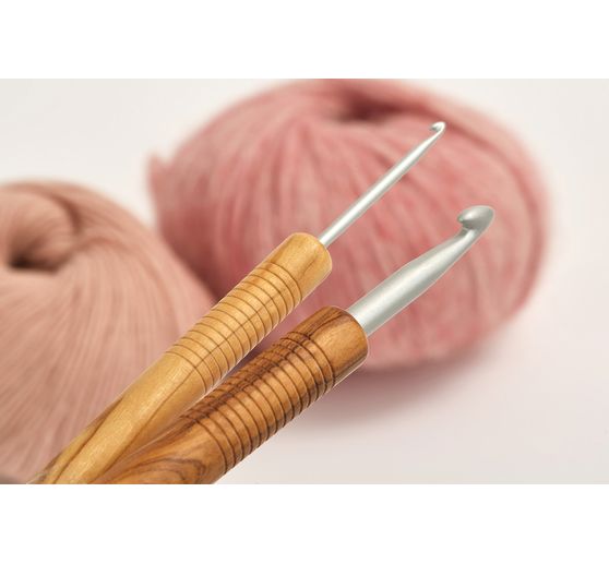 addi Crochet avec manche en bois d'olivier