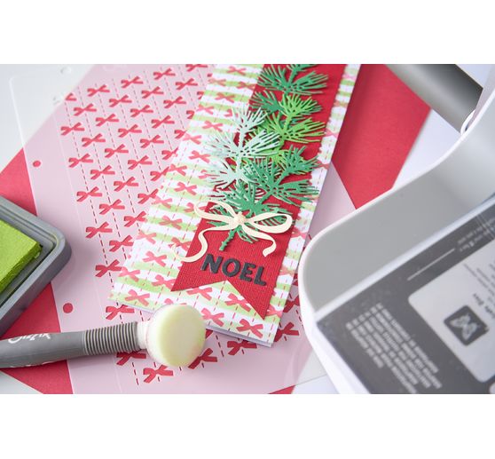 Gabarit d'estampe Sizzix Thinlits &laquo; Mini Bold Alpha by Vicki Boutin &raquo;