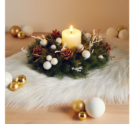 Weihnachtskugeln aus Glas am Draht