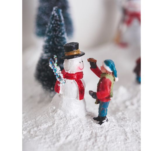 Landschaft aus Styropor mit Schnee