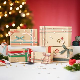 Design boxes with ribbons